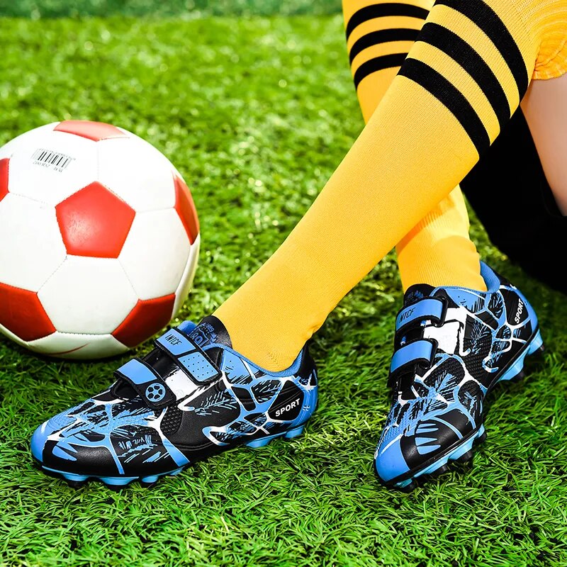 Hot Sale Fashion Children Football Shoes Soccer Cleats Kids Futsal Turf Sneakers Spike Boys Soccer Sneakers zapatos de fútbol