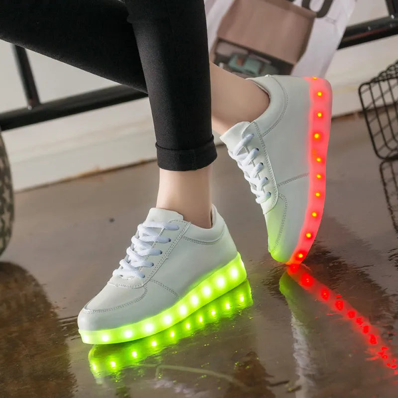 KRIATIV USB Charger Lighted shoes for Boy&Girl glowing sneakers Light Up trainers Kid Casual Luminous Sneakers led slippers