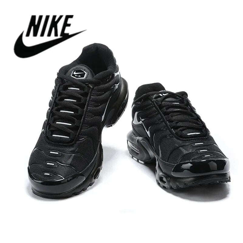 Original New 2021 Nike Air Max Plus TN SE Black White Men AirMax Outdoor Sports Jogging Running Shoes Size 40-46